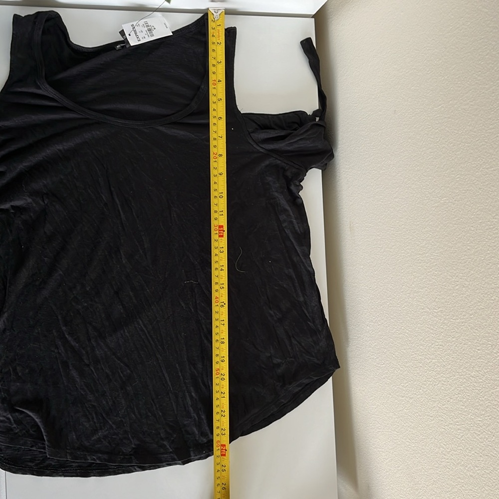 Express Cold-Shoulder Top - Picture 3 of 5
